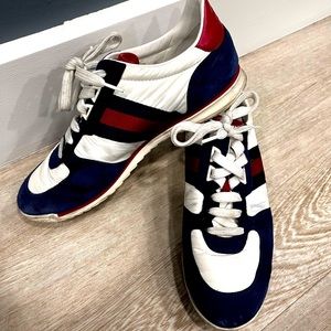 Gucci sneakers suede blue & red
